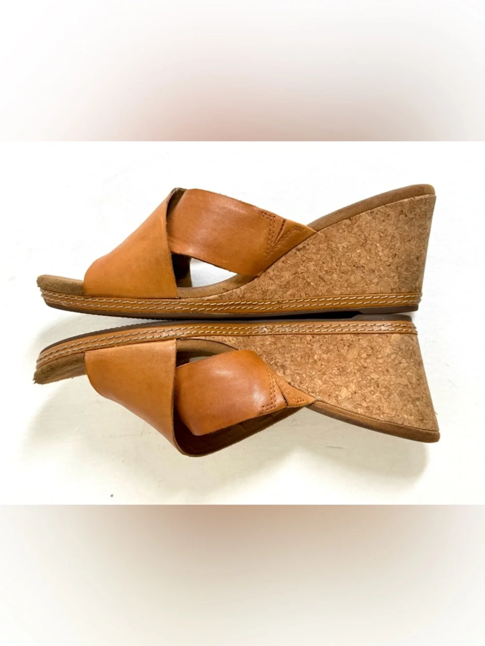 Clarks Helio ll Women’s low wedges crisscross tan Leather 2.5